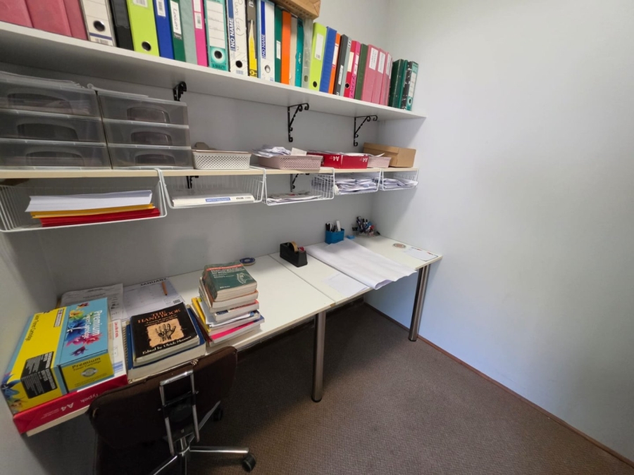 6 Bedroom Property for Sale in Bethlehem Free State